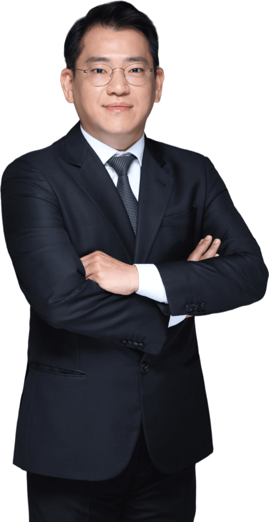 정장 차림의 남성